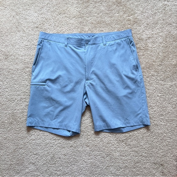 Roundtree & Yorke Chino Golf Casual Shorts Light Blue Work Play Men's 40 - Picture 1 of 13